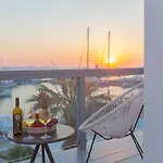 Naxos Riviera 公寓 *
