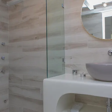 Naxos Riviera * Naxos City