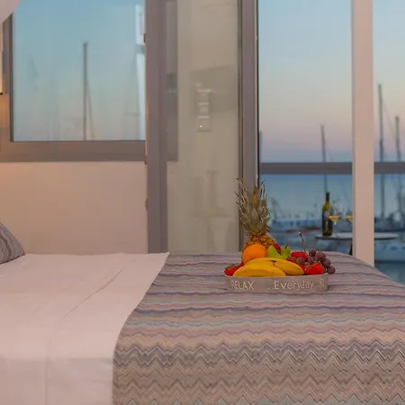 Naxos Riviera * Naxos City